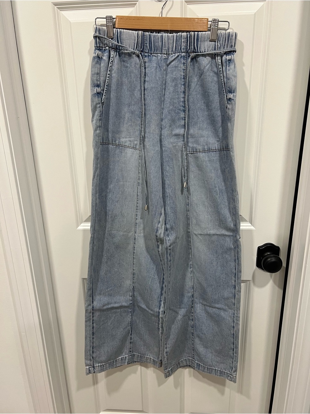 Kensie Light Blue Wide-Leg Denim Jeans with Drawstring Waist